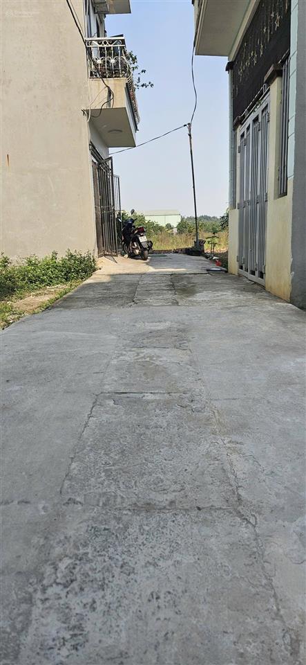 Nhà đẹp 3 tầng 40m2 tổ 9 tt quang minh  ở sướng, tặng toàn bộ nội thất