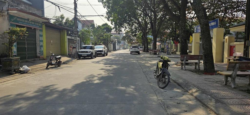 Nhà đẹp 3 tầng 40m2 tổ 9 tt quang minh  ở sướng, tặng toàn bộ nội thất