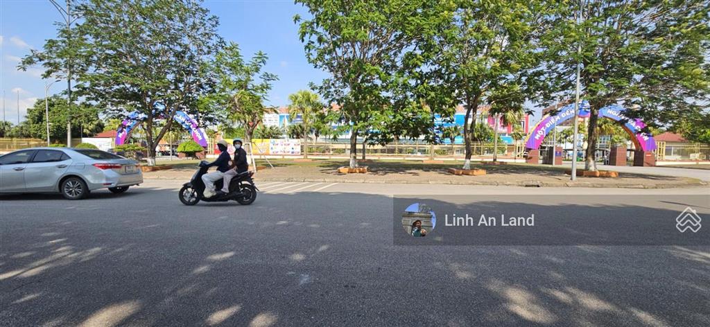 Bán 54m2 đất tổ 8 quang minh  hàng xóm mê linh plaza  ô tô đỗ cửa