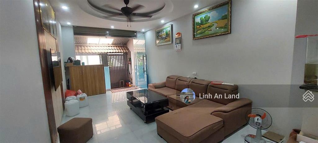Bán nhà 3 tầng 68m2 đẹp long lanh lâm hộ, quang minh, ô tô đỗ cửa