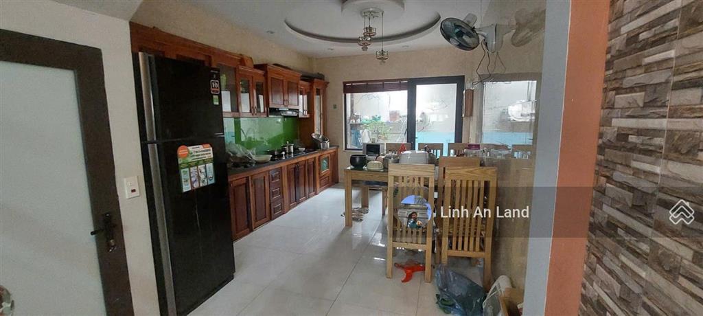 Bán nhà 3 tầng 68m2 đẹp long lanh lâm hộ, quang minh, ô tô đỗ cửa