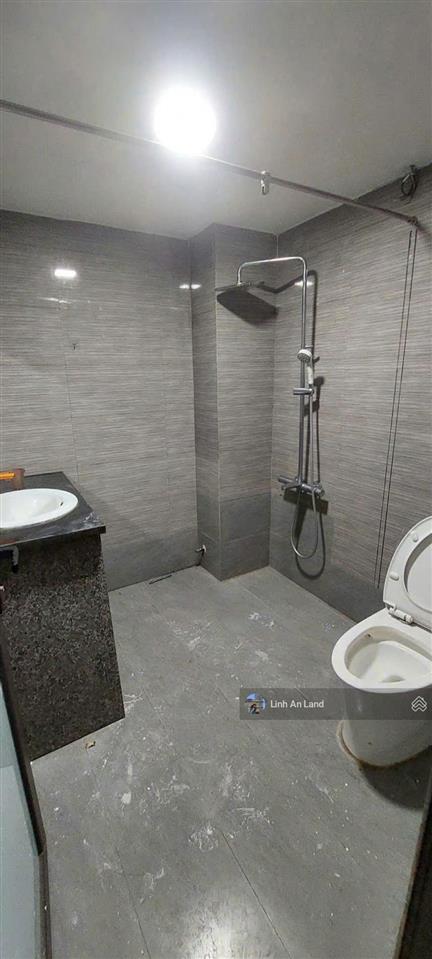 Bán nhà 3 tầng 68m2 đẹp long lanh lâm hộ, quang minh, ô tô đỗ cửa