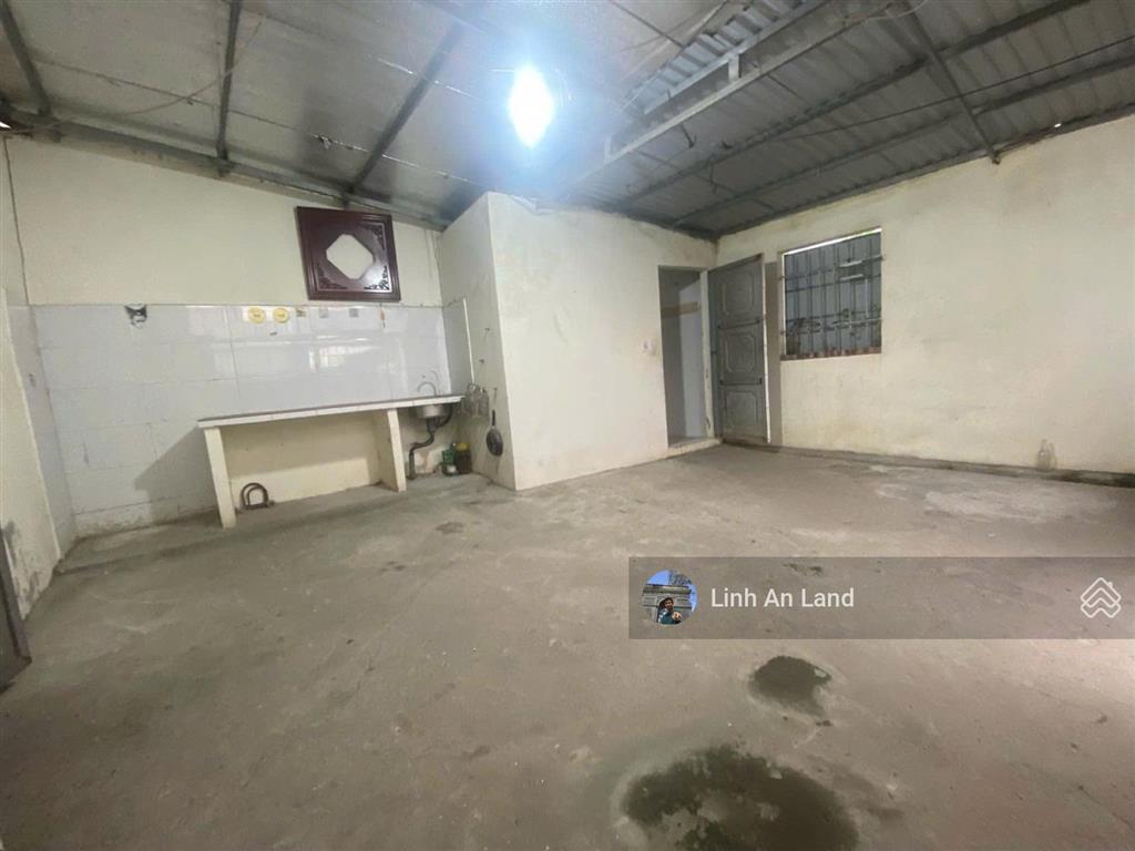 Bán nhà cấp 4 56m2 tổ 9 quang minh  mặt tiền 10m  đường thông ô tô