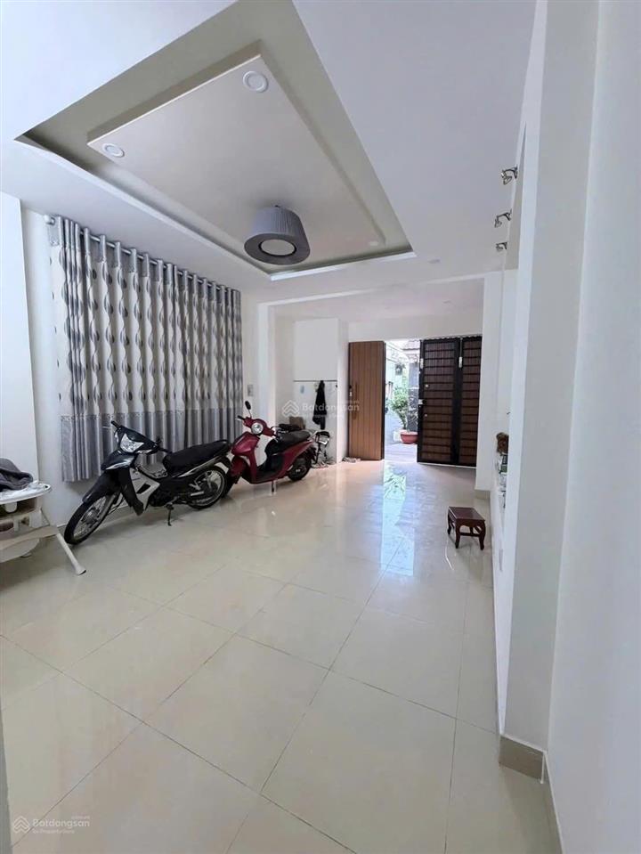 Cắt lỗ 300 tr bán căn nhà tâm huyết quận 8 đang cho thuê 12tr/th, shr đường phạm đức sơn