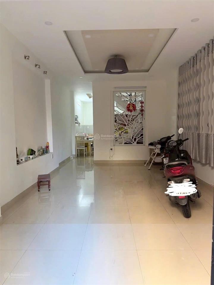 Cắt lỗ 300 tr bán căn nhà tâm huyết quận 8 đang cho thuê 12tr/th, shr đường phạm đức sơn