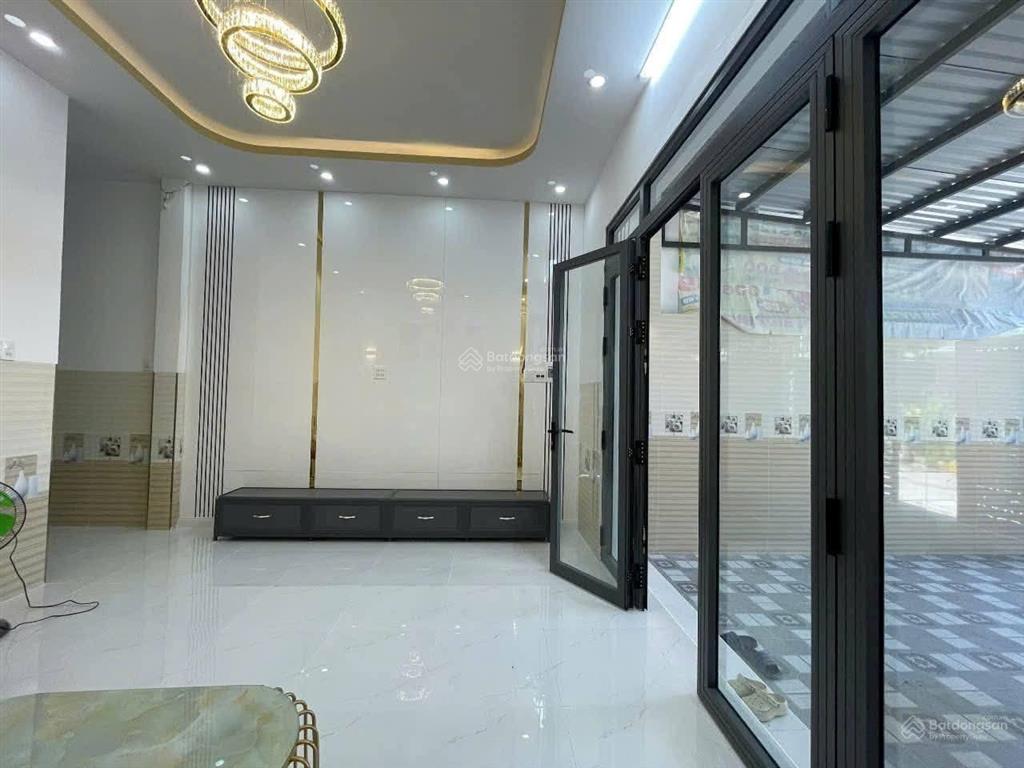 Chính chủ bán gấp nhà cấp 4 đường tỉnh lộ 10 gần chợ bà lát, bình chánh