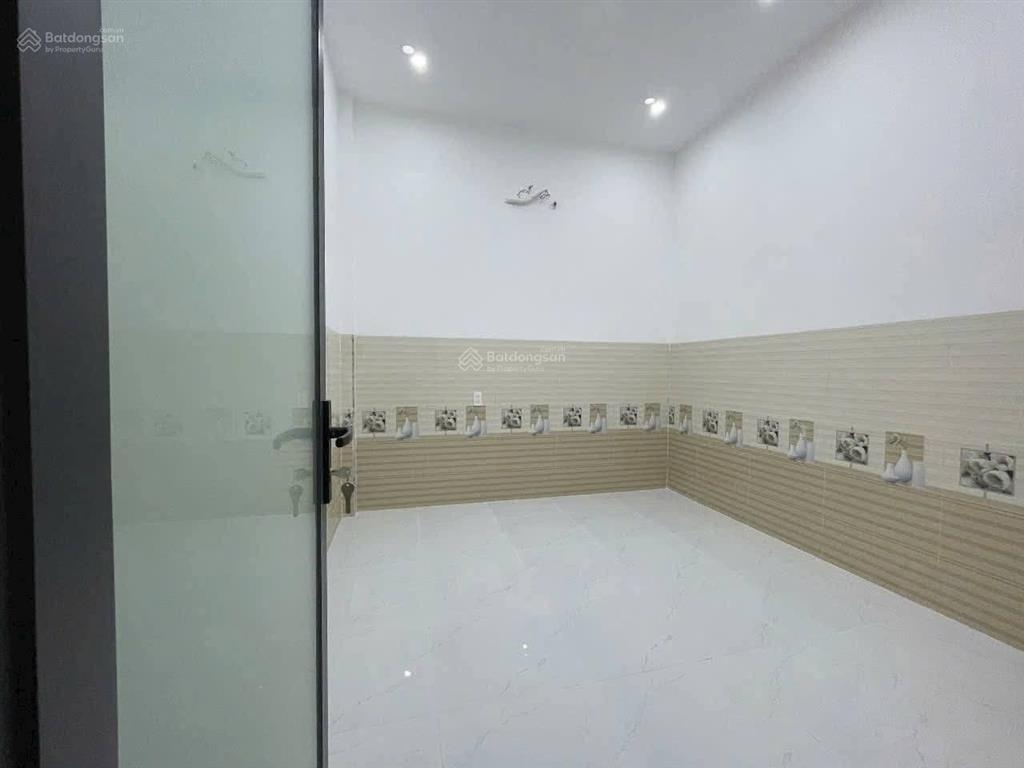 Chính chủ bán gấp nhà cấp 4 đường tỉnh lộ 10 gần chợ bà lát, bình chánh