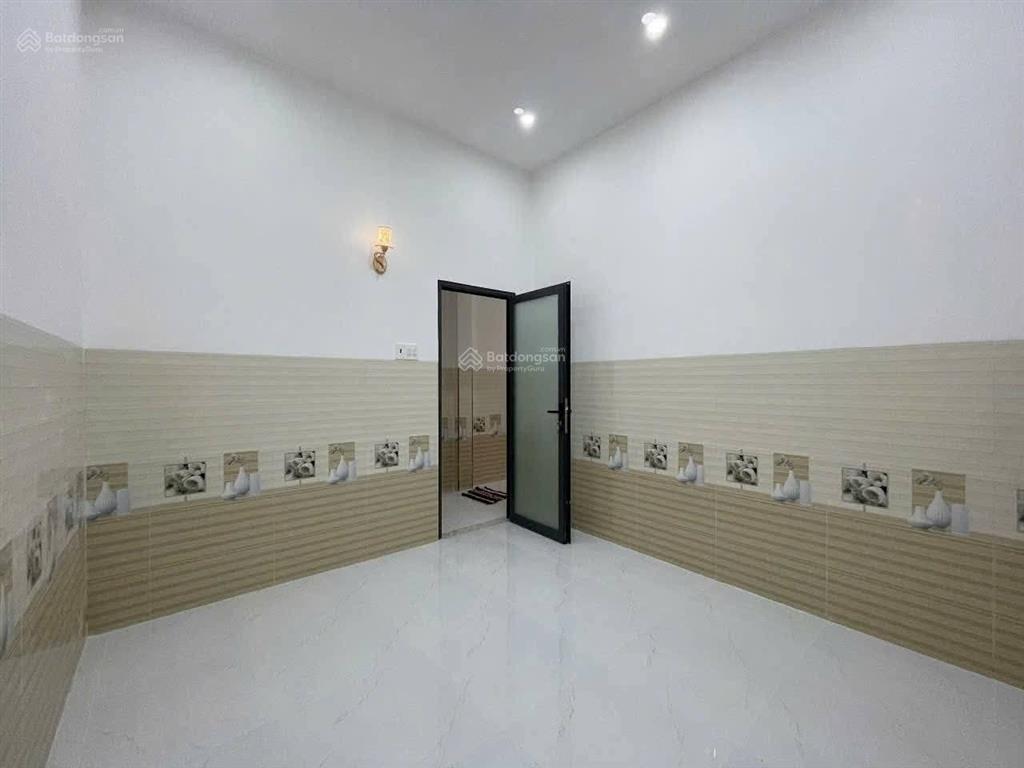 Chính chủ bán gấp nhà cấp 4 đường tỉnh lộ 10 gần chợ bà lát, bình chánh