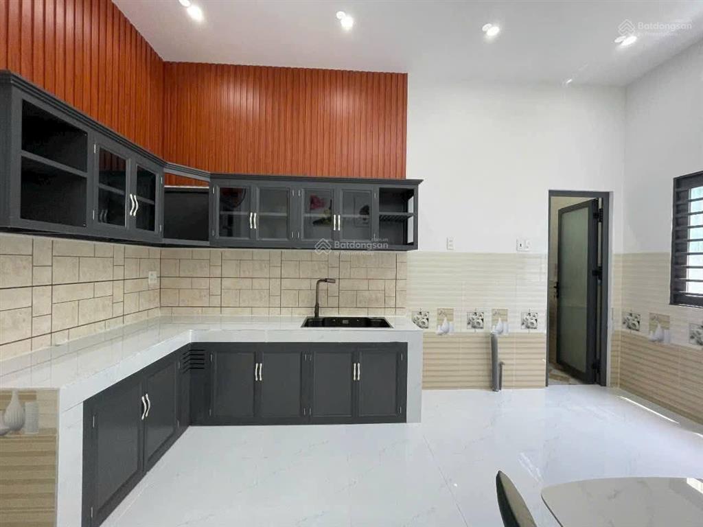 Chính chủ bán gấp nhà cấp 4 đường tỉnh lộ 10 gần chợ bà lát, bình chánh