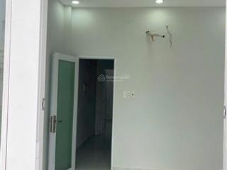 Ngộp bank bán gấp nhỉnh 5 tỷ  2 tầng  dtsd 70m2  mặt tiền đường 6m phùng tá chu