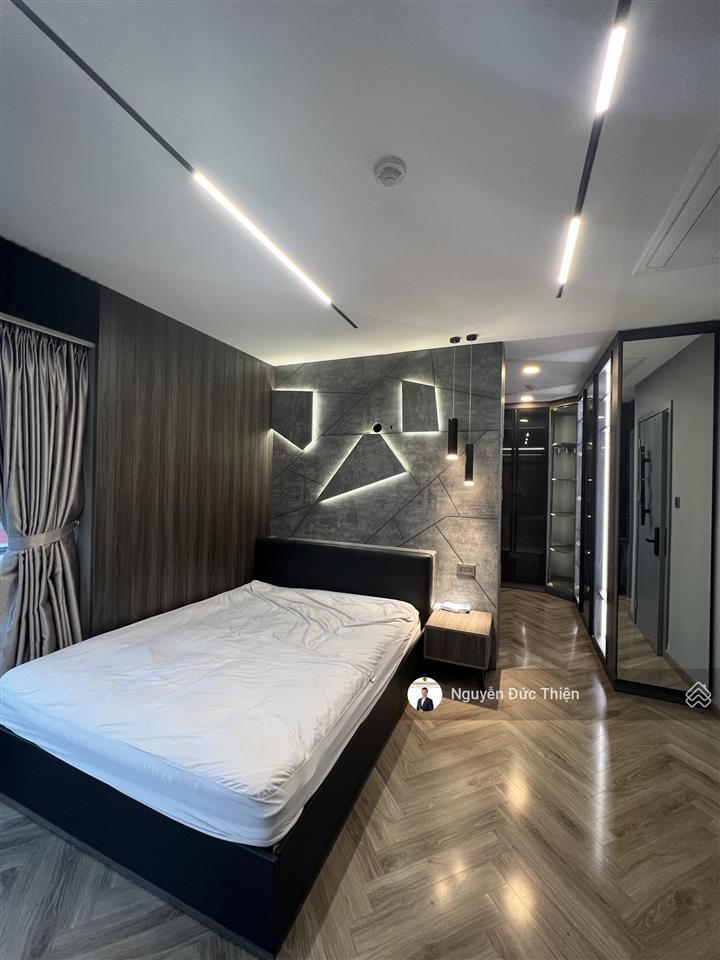 Siêu hot! saigon royal căn góc 3pn 117m2 lầu cao view sông bitexco pháo hoa thủ thiêm 42,9tr/th