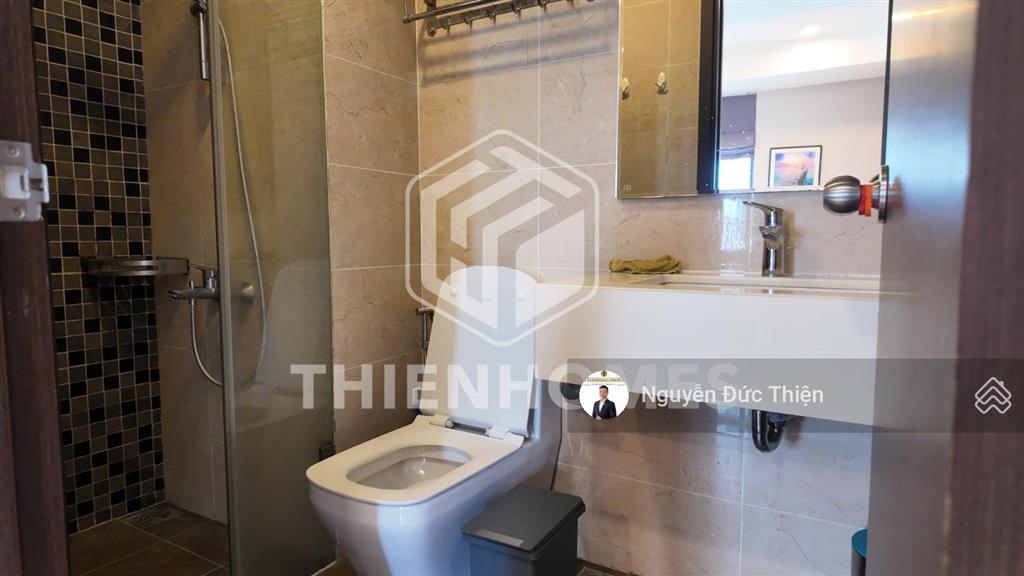 Ở được liền! cho thuê tresor 2pn 65m2 tầng cao cao view sông q1 cực đẹp chỉ 17,9tr/th  0931 785 ***