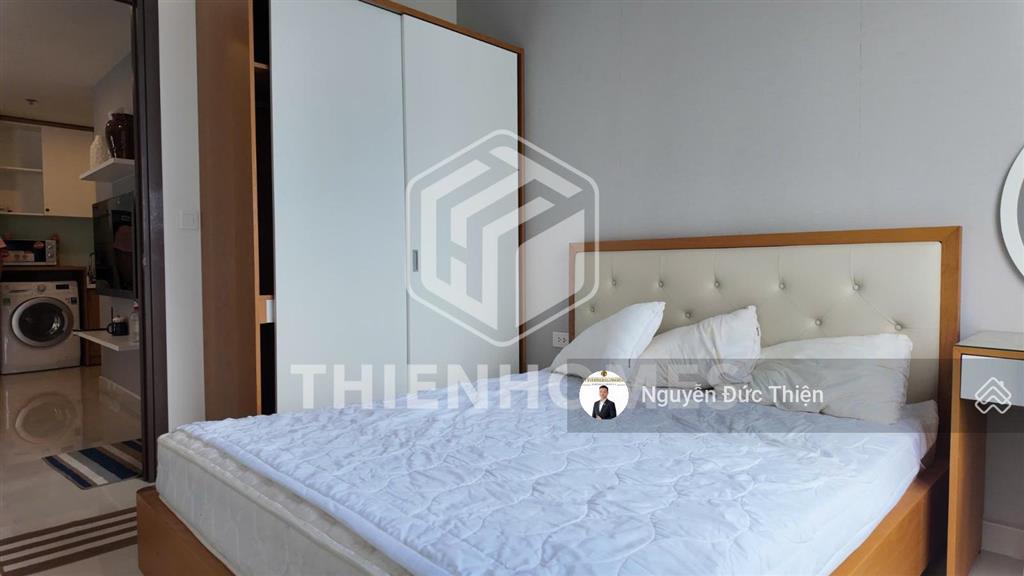 Ở được liền! cho thuê tresor 2pn 65m2 tầng cao cao view sông q1 cực đẹp chỉ 17,9tr/th  0931 785 ***