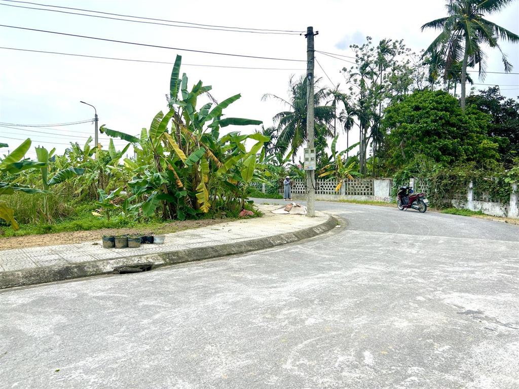 Lô đầu ve 2 mặt tiền siêu hiếm mb 2248 đông phú, phường đông quang tp.thanh hoá