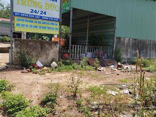 Bán đất thổ cư ngay chợ tân hiệp bình dương 368m2 giá 490tr sẵn sổ, dân đông cách đường dh chỉ 70m