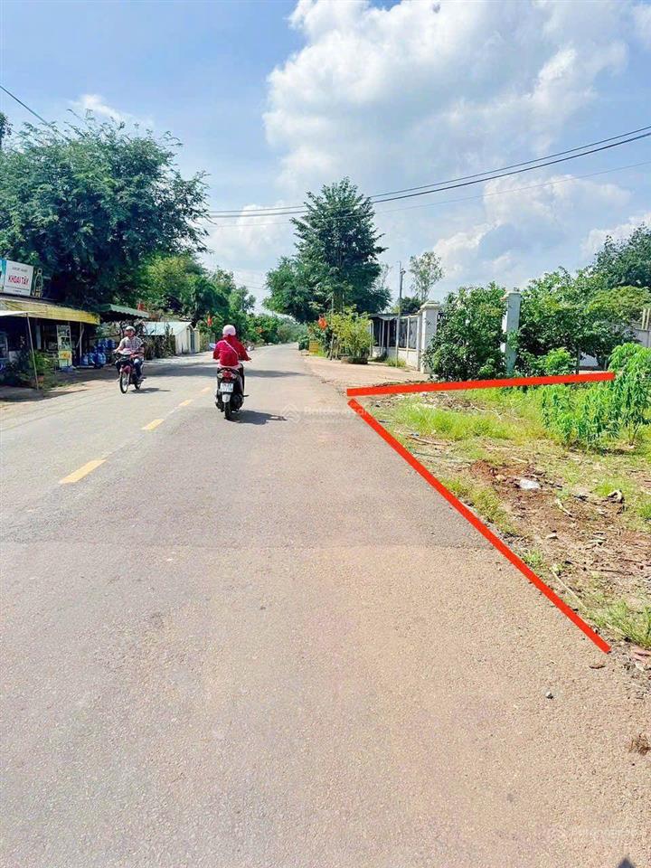 Ngộp  lô góc 549m2 10*54 giá 590tr 1 mặt là dh rộng 32m, 1 mặt là bê tông 9m thông tứ phía sẵn sổ