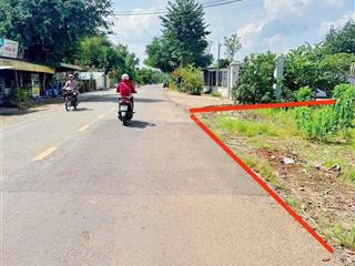 Ngộp  lô góc 549m2 10*54 giá 590tr 1 mặt là dh rộng 32m, 1 mặt là bê tông 9m thông tứ phía sẵn sổ