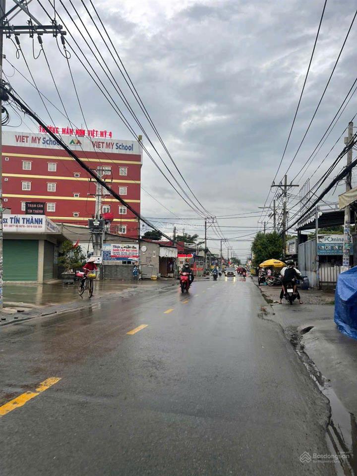 Đất gần kdc alana 210m2 sẵn thổ cư giá full 760tr còn thương lượng sổ hồng sẵn dân siêu đông
