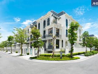 Bán biệt thự siêu vip view hồ, có hầm diện tích 300m2, giá 120 tỷ bao thuế phí