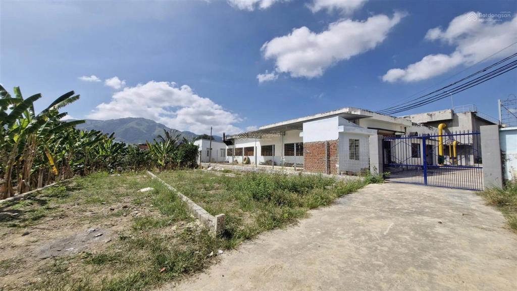 Hiếm có lô 100m giá 1ty8 tại tây nha trang xe hơi tới đất