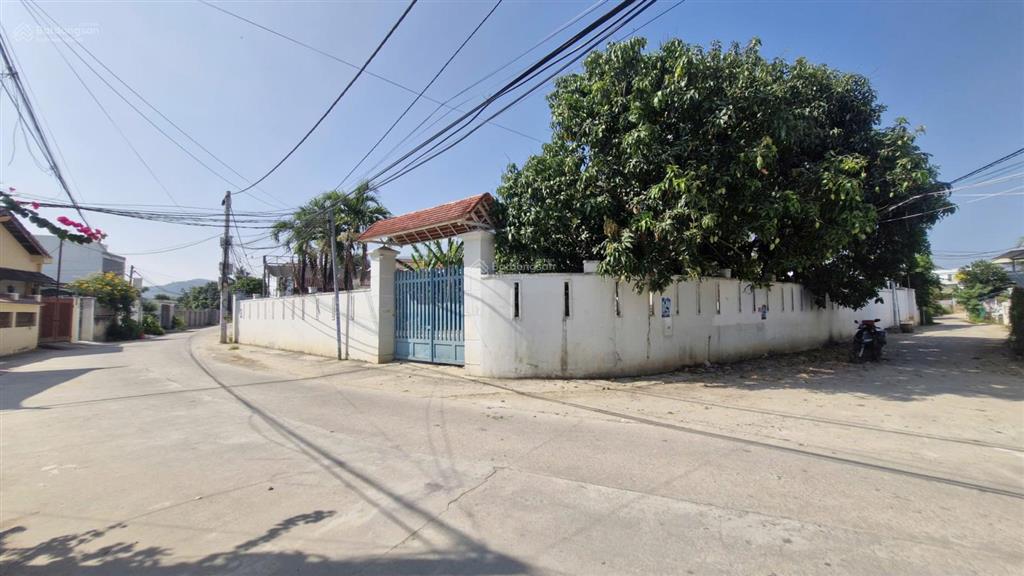Hiếm có lô 100m giá 1ty8 tại tây nha trang xe hơi tới đất