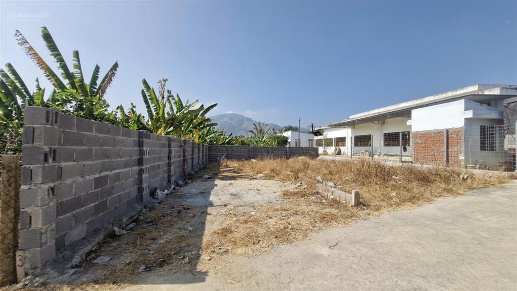 Hiếm có lô 100m giá 1ty8 tại tây nha trang xe hơi tới đất