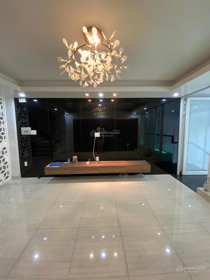 Cho thuê nhà đẹp 4 tầng có hầm đường số kdc an phú hưng, quận 7  view công viên
