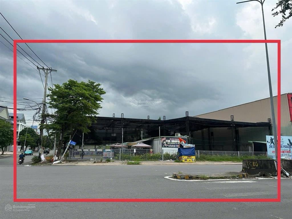 Bán nhà đất góc 2 mặt tiền đường liên phường, liền kề global city, giá cực tốt, vị trí cực đẹp