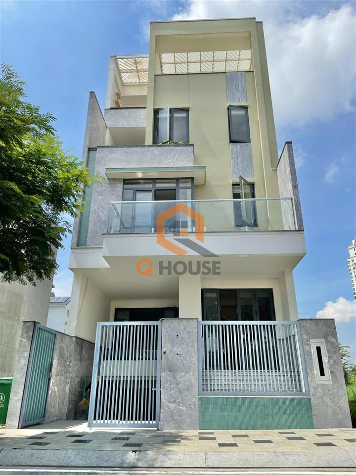 Nhà phố gần khu compound saigon mystery villas, đảo kim cương q2 giá cực tốt, nội thất cực đẹp