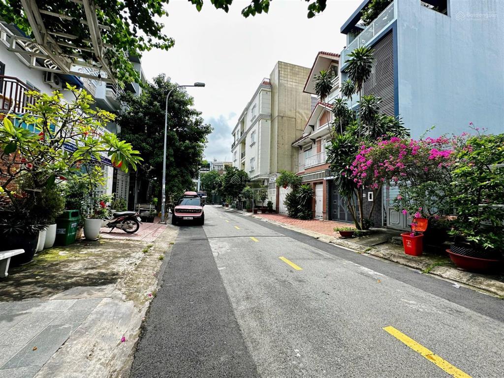 Biệt thự cao cấp ngay an phú an khánh, q2 giá cực sốc