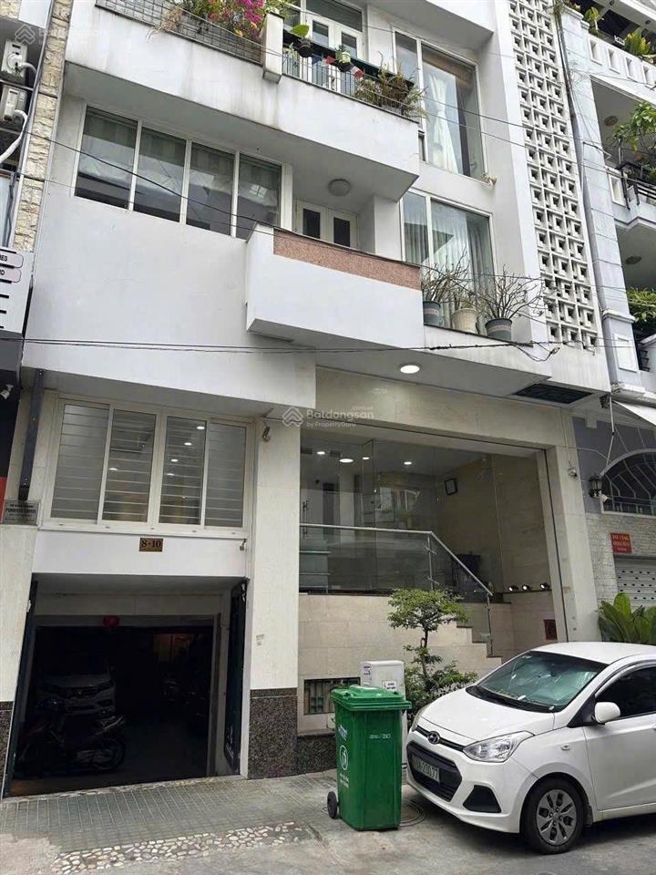 Bán khách sạn trung tâm phú nhuận. ngay phan xích long, giá cực tốt. siêu vị trí.