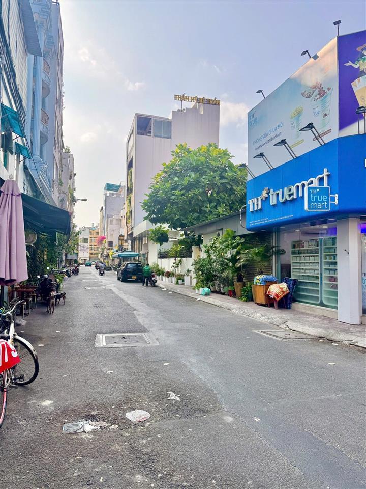 Bán toà nhà ngang 12,5m đường nguyễn thị minh khai, q3 giá cực tốt , dòng tiền cao.