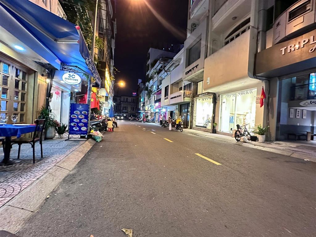 Bán nhà mt đặng thị thu , q1 cách chợ bến thành 200m. giá cực tốt, siêu vị trí.