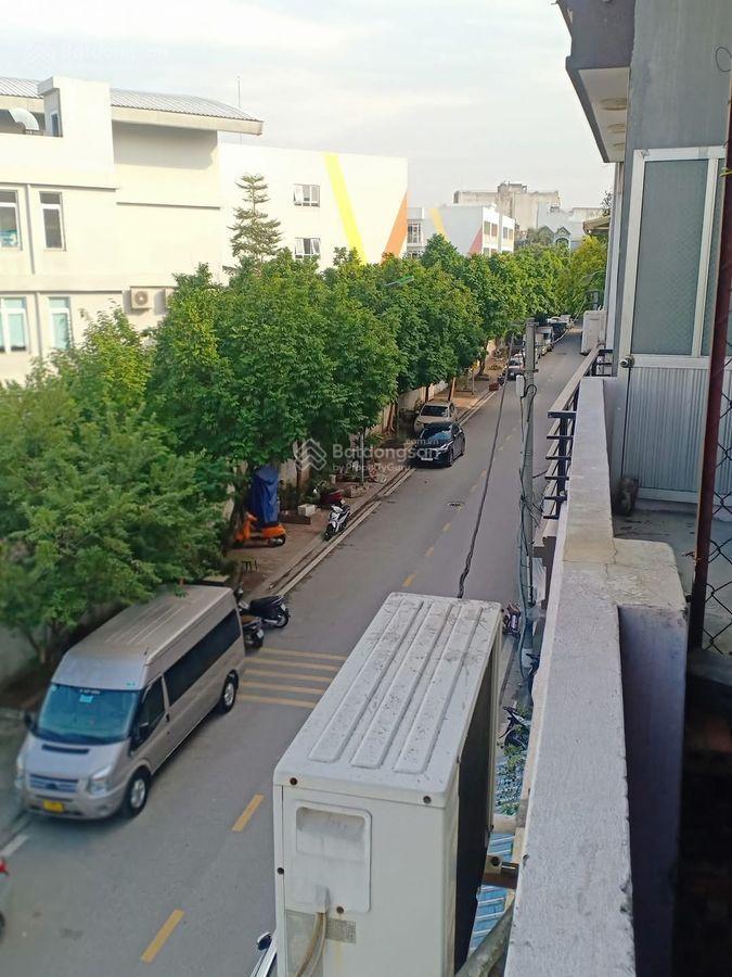 Bán nhà 51m2 x 3tang, măt tiền 4m, ô tô tránh, kinh doanh sầm uất tại ái mộ 18,8 tỷ