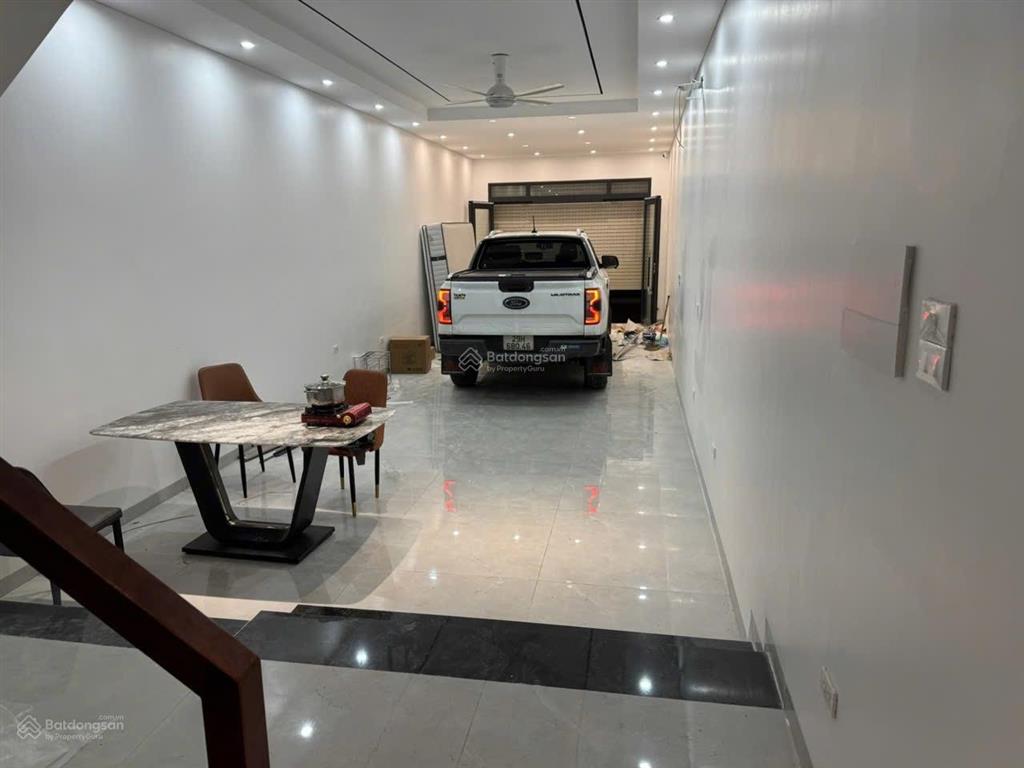 Trung tâm hàng xách tay long biên cần tìm người sở hữu căn nhà 80m2, mt 4,3m ở nguyễn sơn