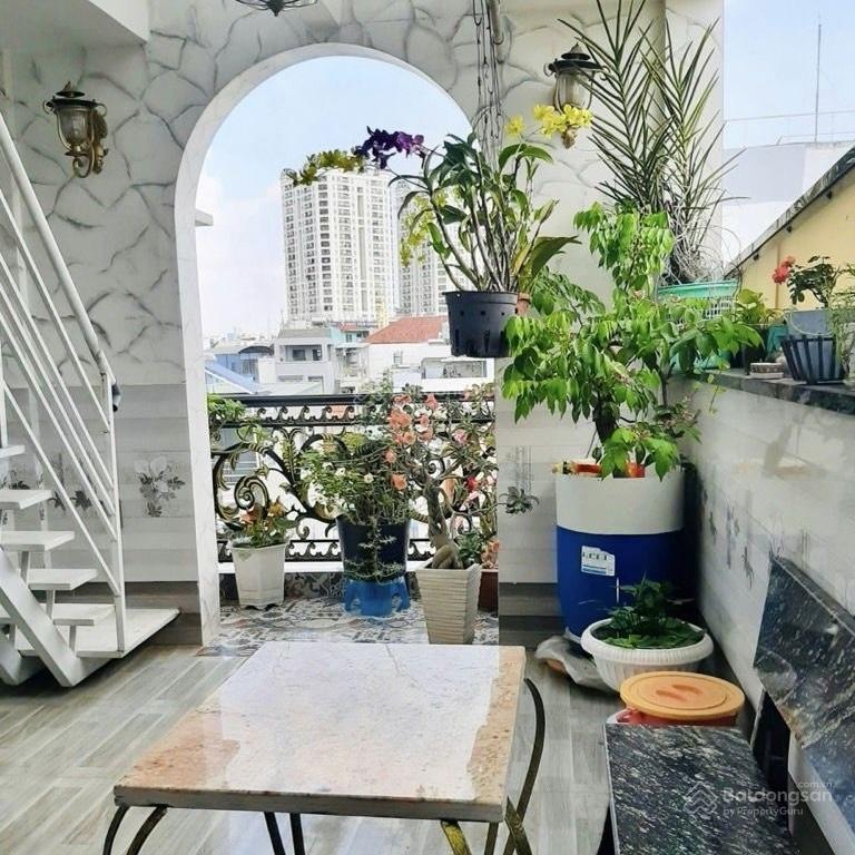 Nhà đẹp như biệt thự sát mt lê thị bạch cát, 5 tầng, 40m2, 6pn, xe hơi đậu