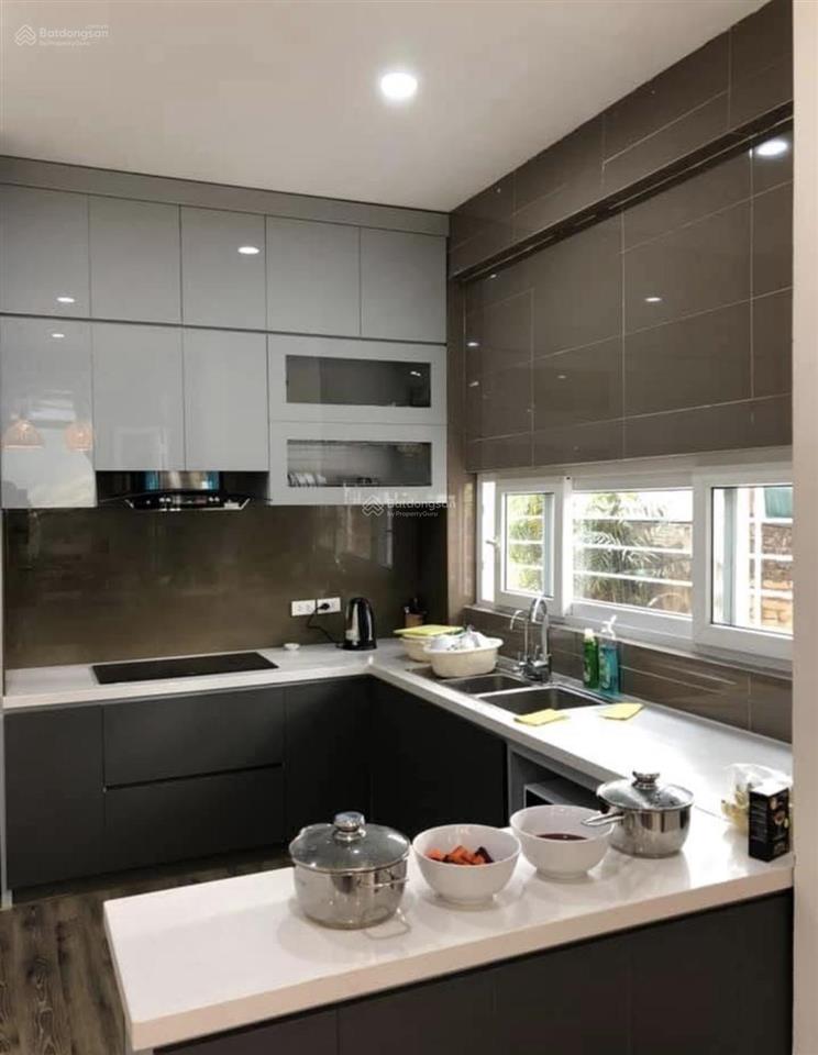 Cho thuê nhà chính chủ 100m2 tại quảng an, tây hồ
