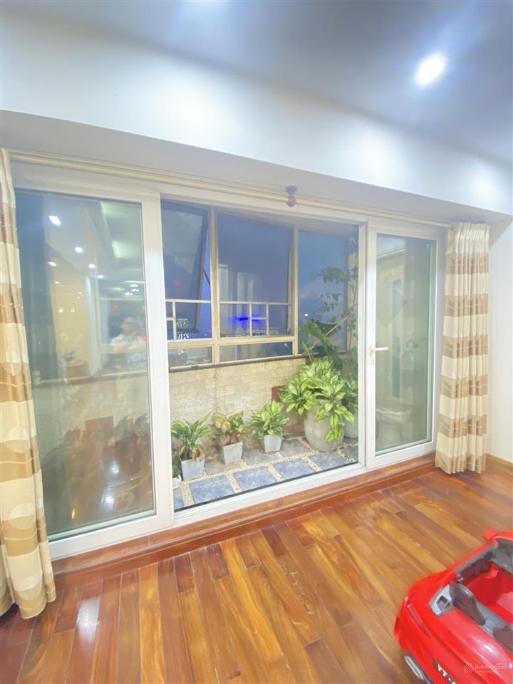 Chuyển nhượng căn hộ tòa thành công  57 láng hạ  hộ khẩu ba đình  cạnh rạp chiếu phim quốc gia