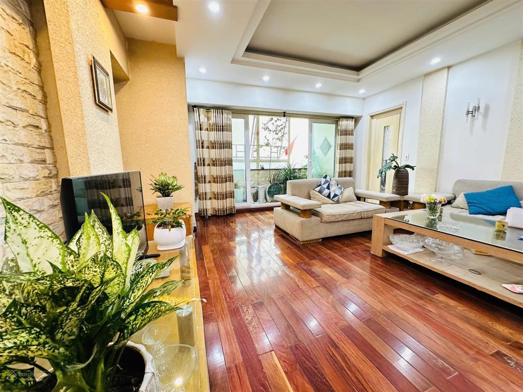 Chuyển nhượng căn hộ tòa thành công  57 láng hạ  hộ khẩu ba đình  cạnh rạp chiếu phim quốc gia