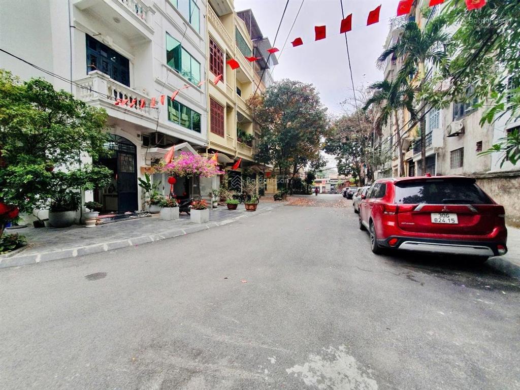 Hàng hiếm văn cao  vị trí đẹp  hình thửa vuông đẹp  khu vực khai thác dòng tiền tốt