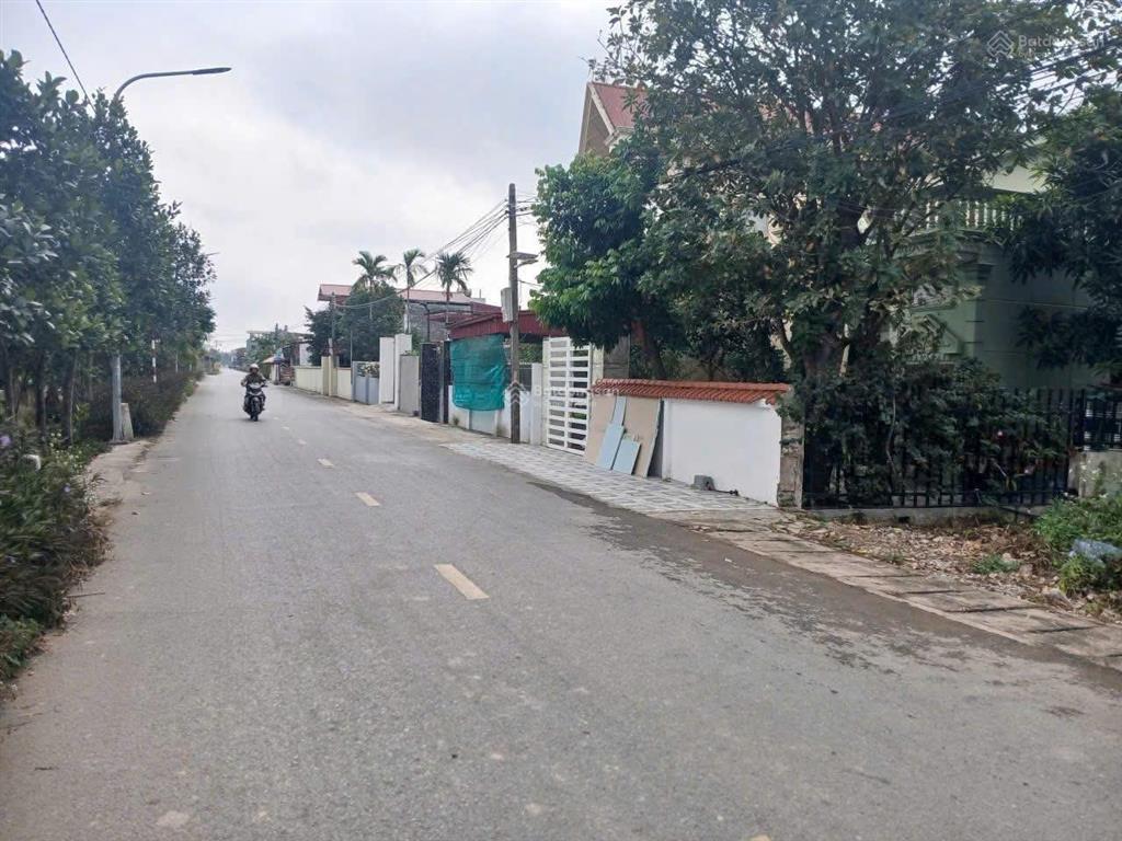 Bán nhanh 2 tỷ lô đất 100,5m2 trục liên thôn xã an hưng  cách uỷ ban chợ 50m
