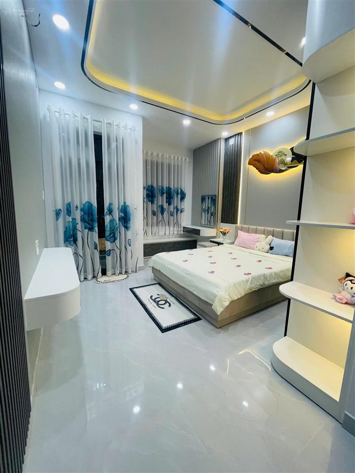 Bán nhanh nhà đẹp 1 trệt 2 lầu, full nội thất, đường chuyên dùng 9, p. phú mỹ, quận 7