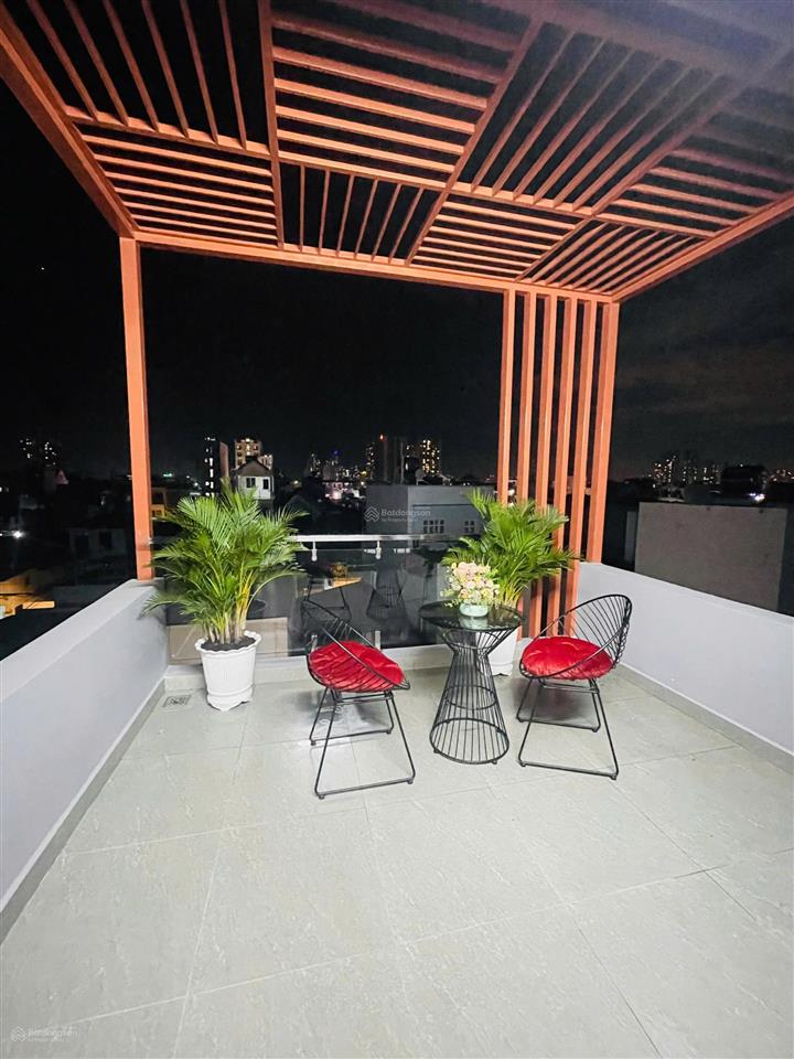 Bán nhanh nhà đẹp 1 trệt 2 lầu, full nội thất, đường chuyên dùng 9, p. phú mỹ, quận 7