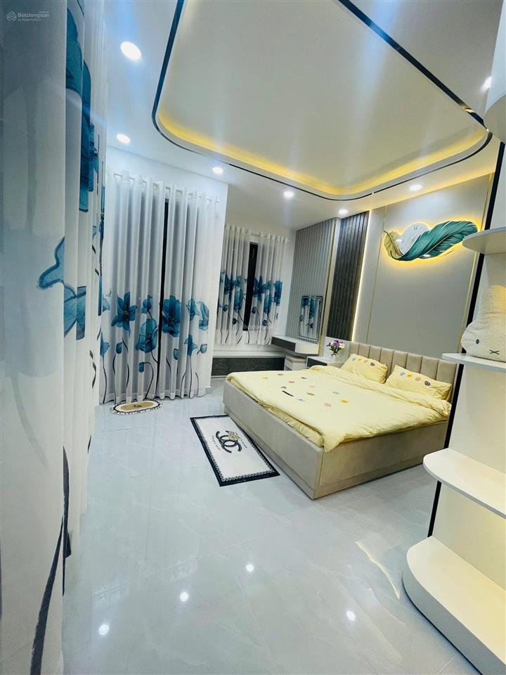 Bán nhanh nhà đẹp 1 trệt 2 lầu, full nội thất, đường chuyên dùng 9, p. phú mỹ, quận 7