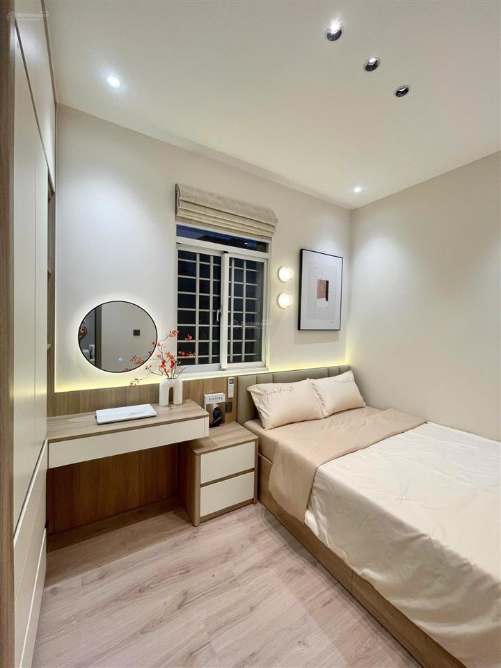 Cần bán sky3, 70.12m, 3pn, 2wc, 6ty3, nhà đẹp mới 100%, cho thuê 40tr, khu an ninh