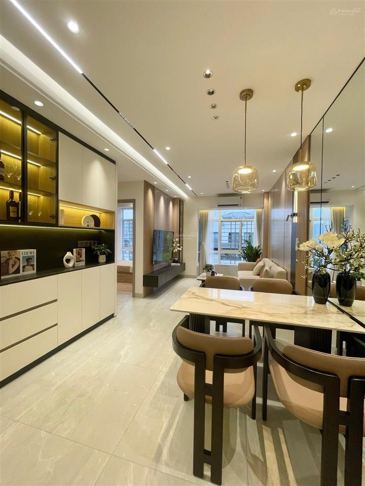 Cần bán sky3, 70.12m, 3pn, 2wc, 6ty3, nhà đẹp mới 100%, cho thuê 40tr, khu an ninh