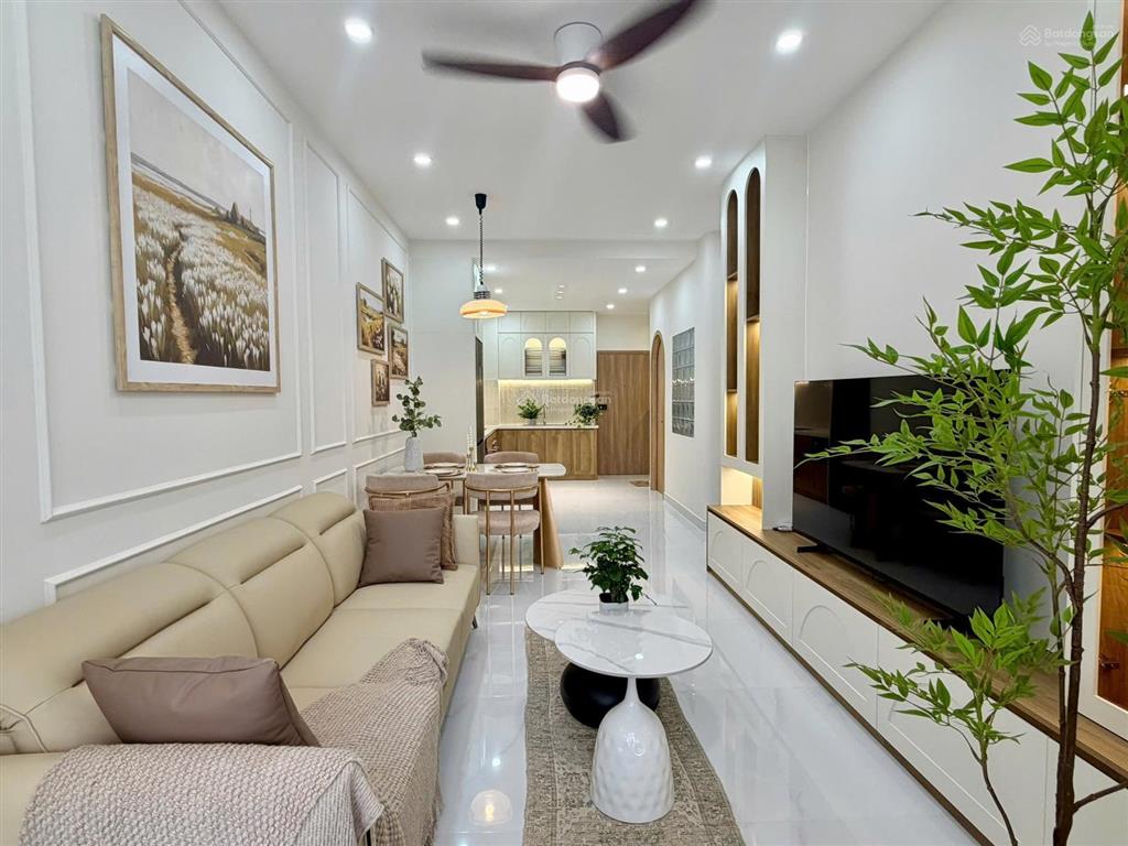 Bán cc 2pn ở sky garden i, phạm văn nghị, 5,85 tỷ, 71m2 giá cực chất