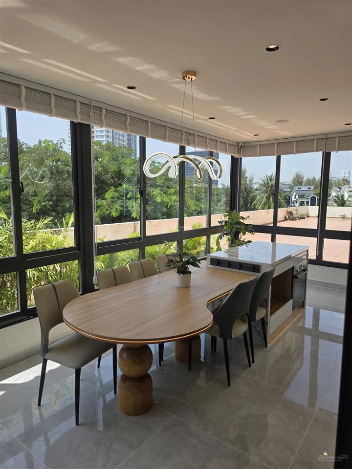 Cần bán sân vườn sky3, 99m², 3pn, 2wc, 9 tỷ 3, nhà đẹp, khu an ninh thân thiện, sẵn hđt 40tr.