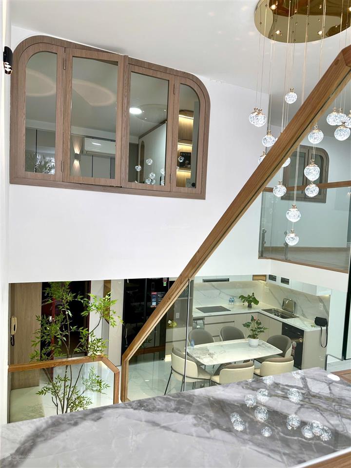 Cần bán duplex sky1, 171m2, 5pn, 4wc, 10tỷ, nhà đẹp, sẵn hđt 45tr, khu an ninh, thân thiện