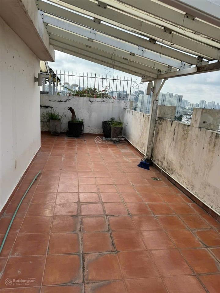 Cần bán penthouse sky3, block trung tâm 175m2, 2pn, 3wc, 9tỷ6, view đẹp loại 2 sân khu an ninh